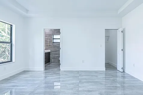 2725 NW 7th Street Fort Lauderdale FL 33311