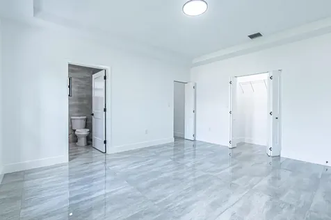 2725 NW 7th Street Fort Lauderdale FL 33311