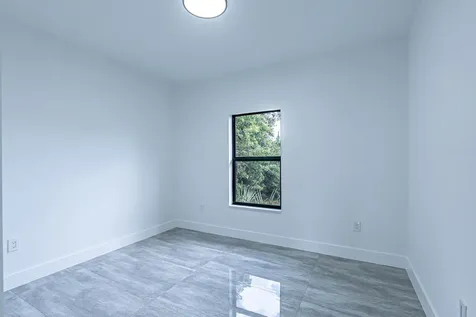 2725 NW 7th Street Fort Lauderdale FL 33311