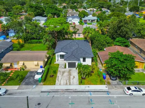 2725 NW 7th Street Fort Lauderdale FL 33311
