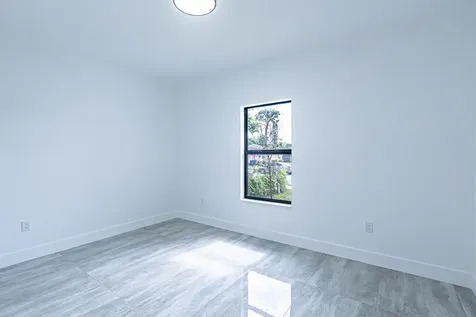 2725 NW 7th Street Fort Lauderdale FL 33311