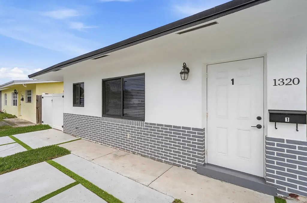 1320 SW 34th Avenue Fort Lauderdale FL 33312