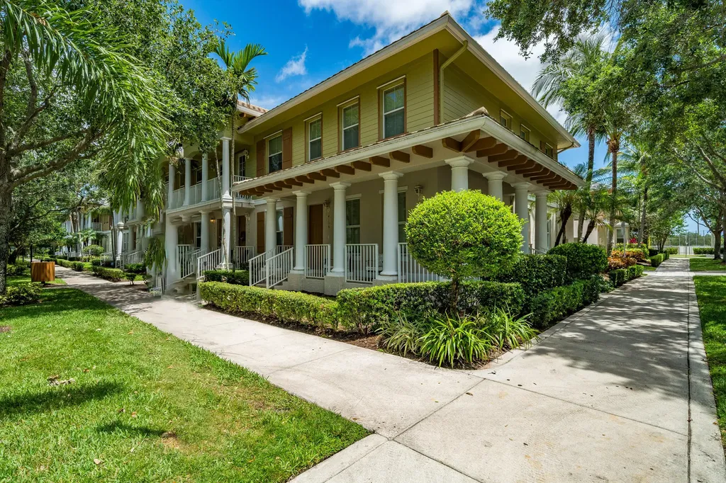 4198 Saint Lukes Lane Jupiter FL 33458