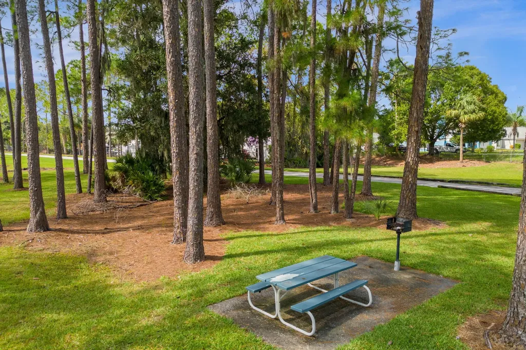 50989 Us-27 Davenport FL 33897