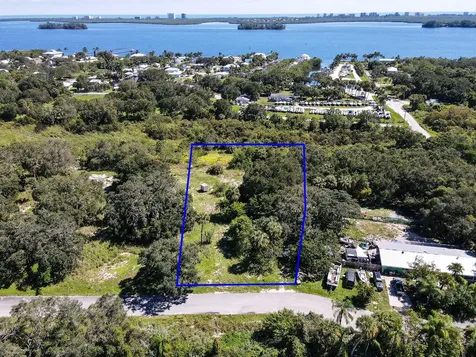 4104 Mariner Oaks Way Fort Pierce FL 34946
