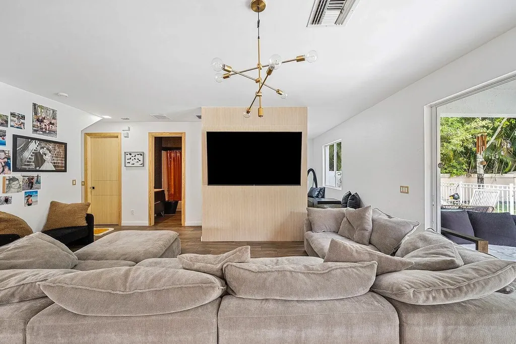 10223 Boca Vista Drive Boca Raton FL 33498