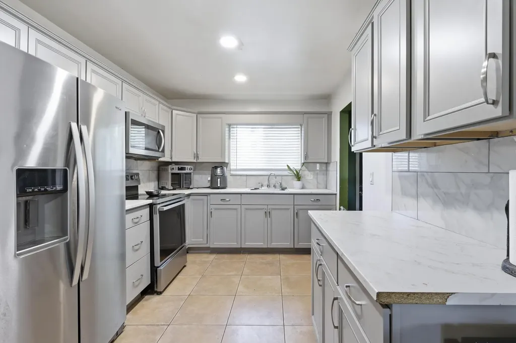 423 Foresta Terrace West Palm Beach FL 33415
