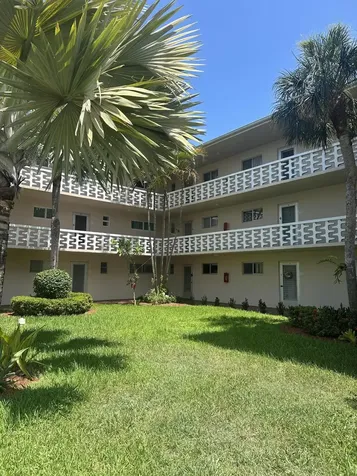 2812 S Garden Drive Lake Worth FL 33461