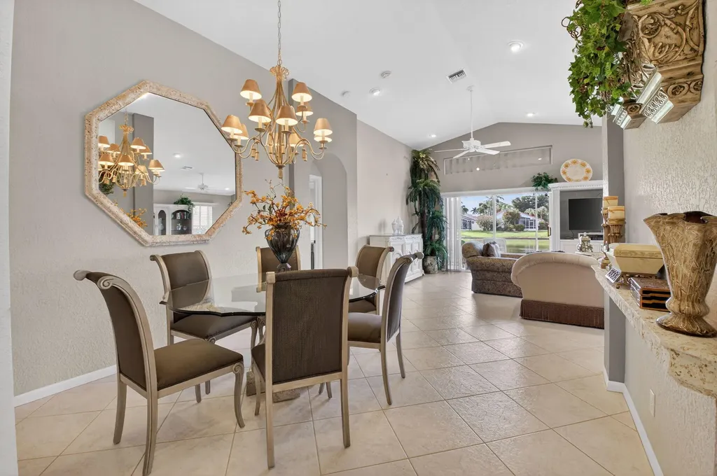 6838 Castlemaine Avenue Boynton Beach FL 33437