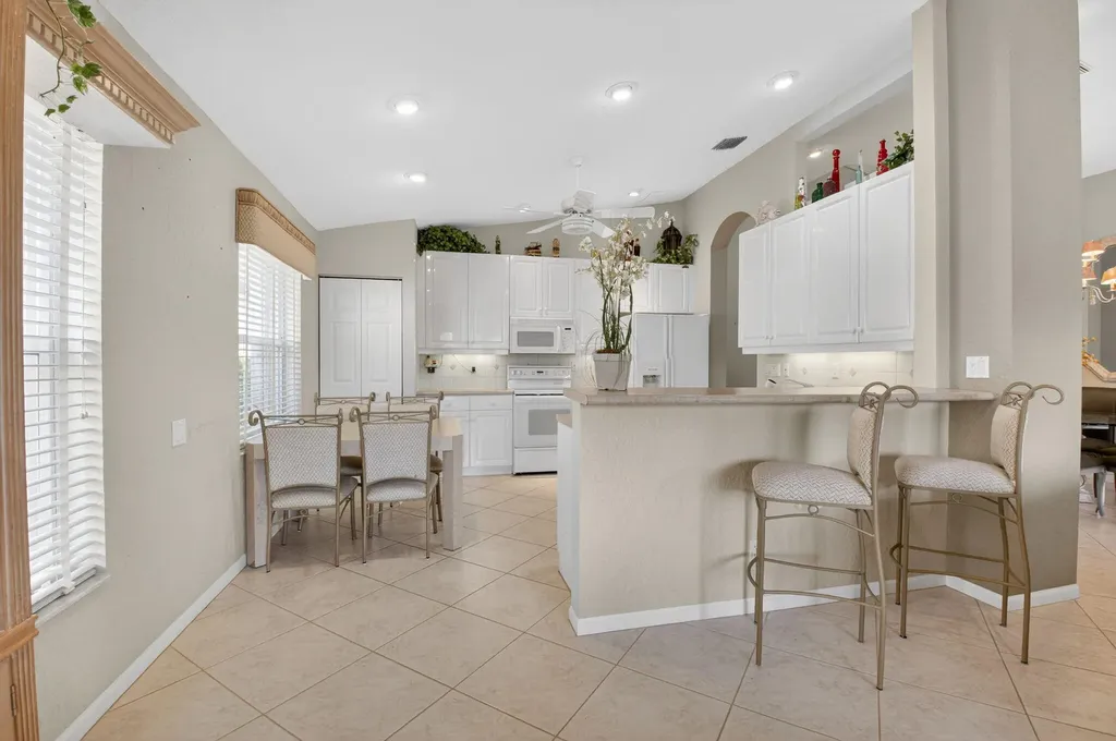 6838 Castlemaine Avenue Boynton Beach FL 33437
