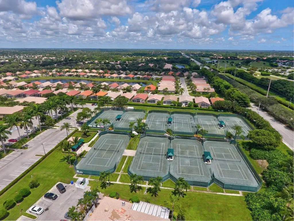 6838 Castlemaine Avenue Boynton Beach FL 33437