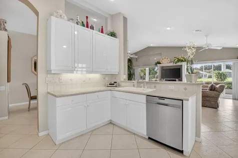 6838 Castlemaine Avenue Boynton Beach FL 33437