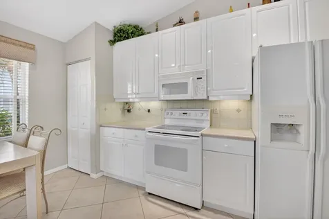 6838 Castlemaine Avenue Boynton Beach FL 33437