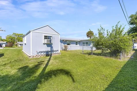 1640 4th Avenue Vero Beach FL 32960