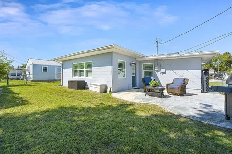 1640 4th Avenue Vero Beach FL 32960