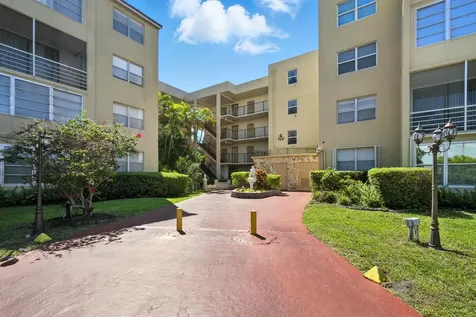 2801 Somerset Drive Lauderdale Lakes FL 33311