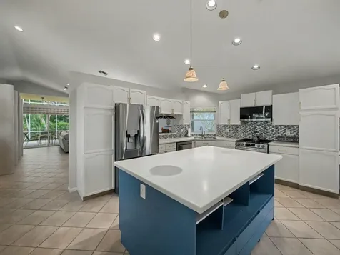 157 Harbor Lake Circle Greenacres FL 33413