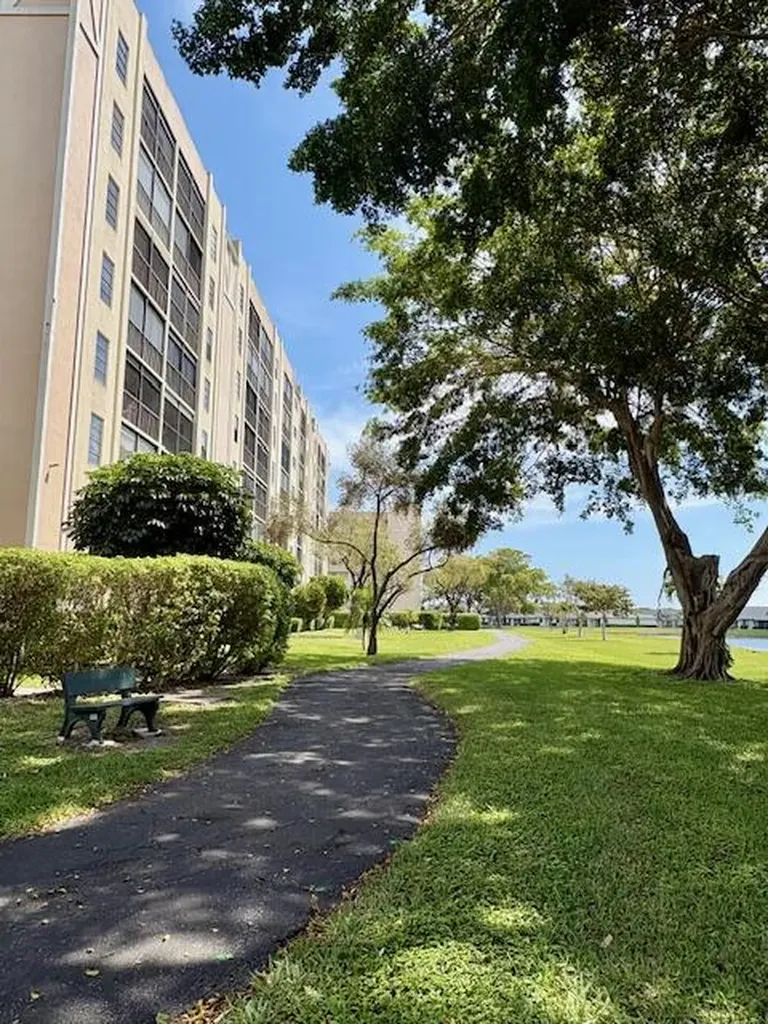 14476 Amberly Lane Delray Beach FL 33446