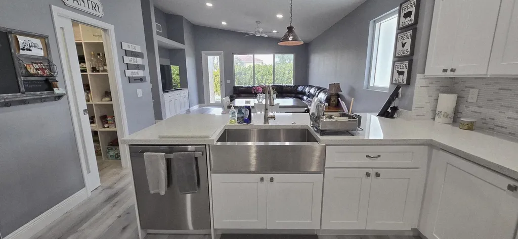 12175 NW 52nd Court Coral Springs FL 33076