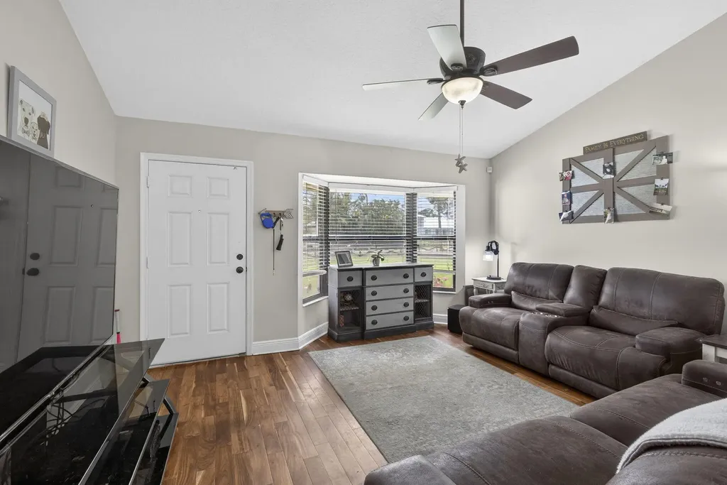 17815 92nd Lane N The Acreage FL 33470