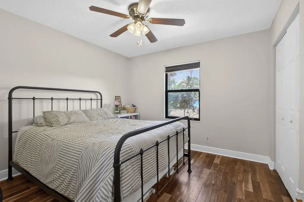 17815 92nd Lane N The Acreage FL 33470