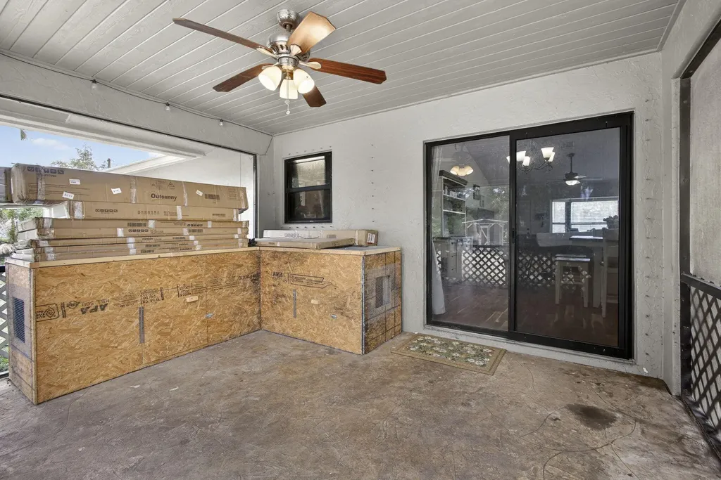 17815 92nd Lane N The Acreage FL 33470