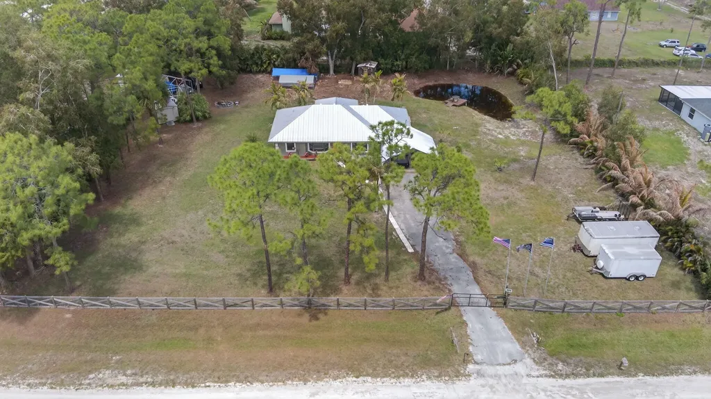 17815 92nd Lane N The Acreage FL 33470