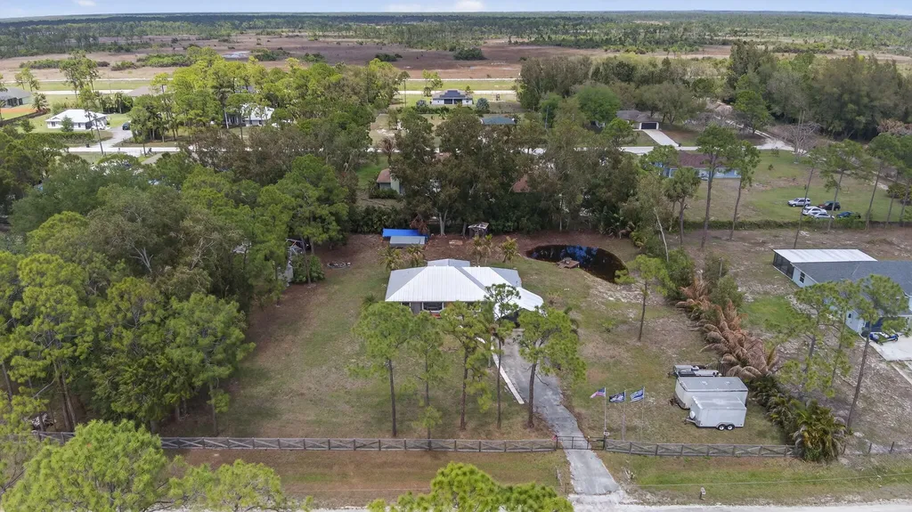 17815 92nd Lane N The Acreage FL 33470