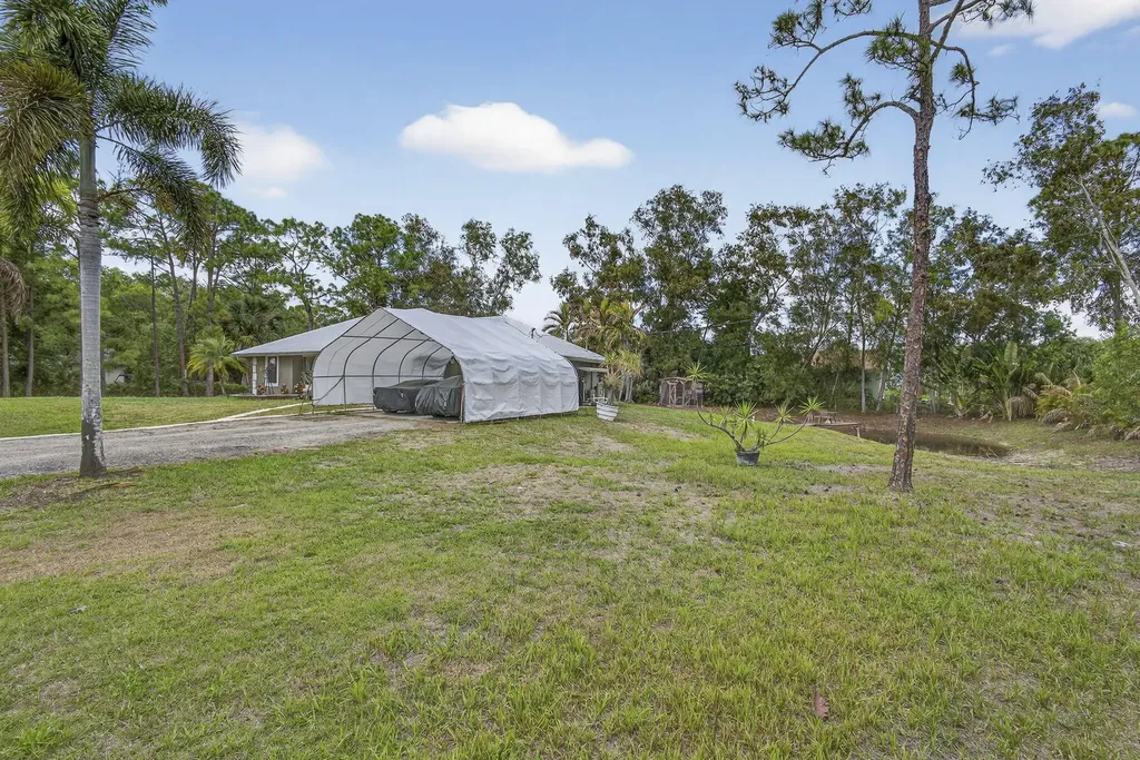 17815 92nd Lane N The Acreage FL 33470