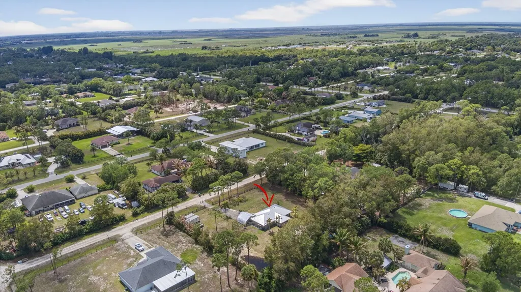 17815 92nd Lane N The Acreage FL 33470