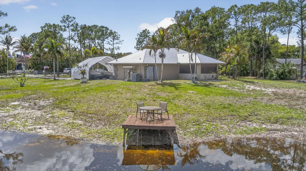 17815 92nd Lane N The Acreage FL 33470