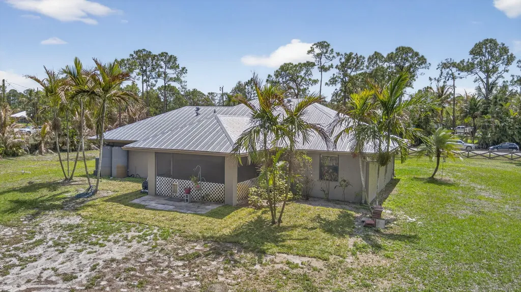 17815 92nd Lane N The Acreage FL 33470
