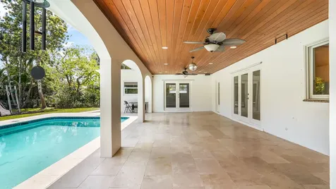 1120 E Tropical Way Plantation FL 33317
