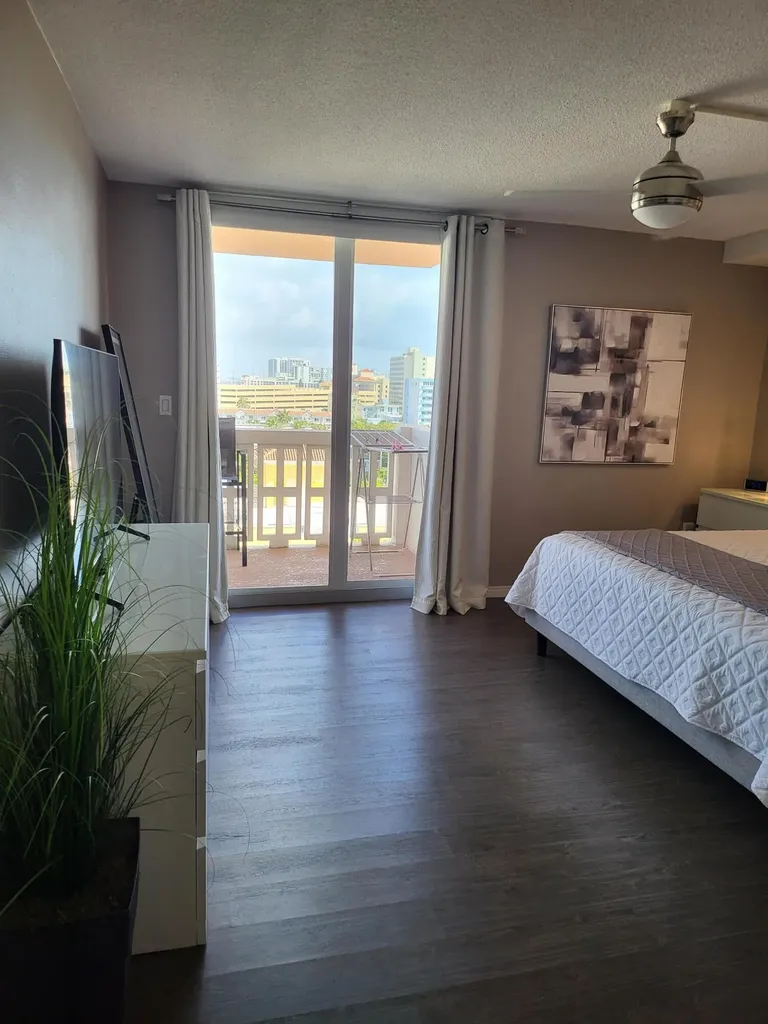 801 S Ocean Drive Hollywood FL 33019