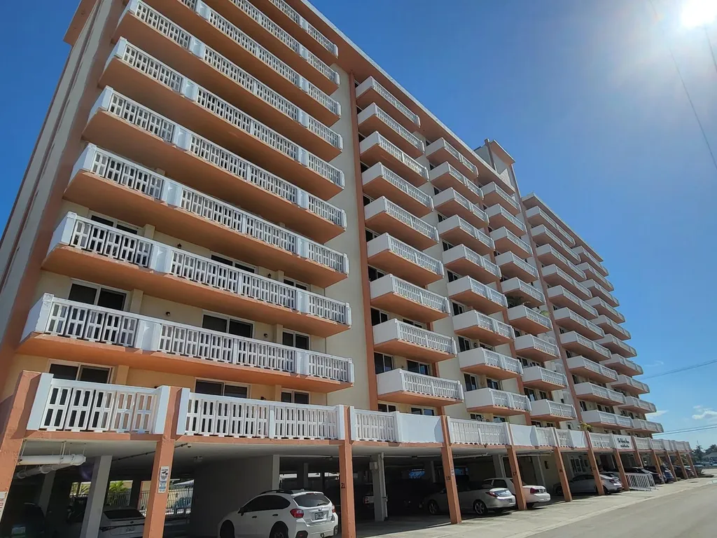 801 S Ocean Drive Hollywood FL 33019