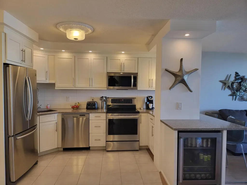801 S Ocean Drive Hollywood FL 33019