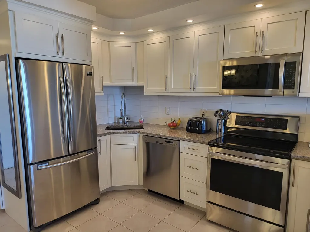 801 S Ocean Drive Hollywood FL 33019
