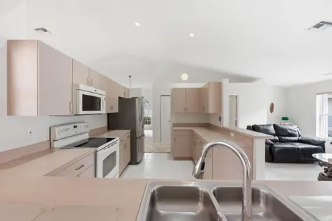 9099 Cavatina Place Boynton Beach FL 33472