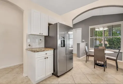 8202 Bellafiore Way Boynton Beach FL 33472