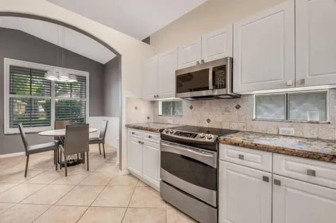 8202 Bellafiore Way Boynton Beach FL 33472