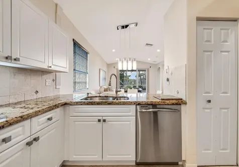 8202 Bellafiore Way Boynton Beach FL 33472