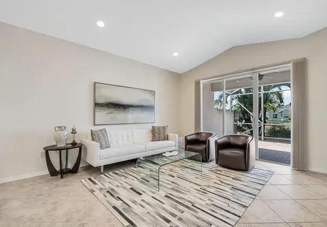 8202 Bellafiore Way Boynton Beach FL 33472