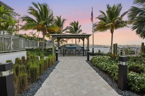 41 SW Seminole Street Stuart FL 34994