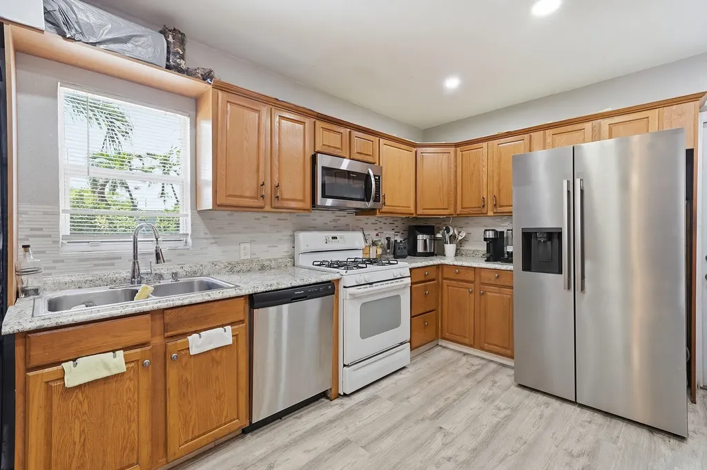 1959 Pierce Street Hollywood FL 33020