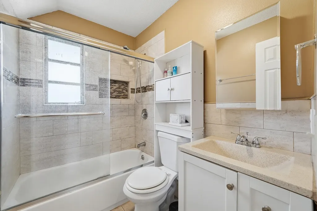 1959 Pierce Street Hollywood FL 33020