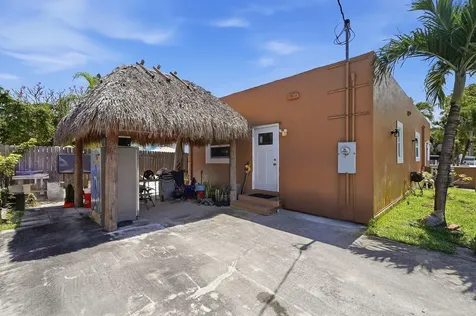 1959 Pierce Street Hollywood FL 33020