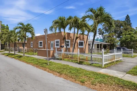 1959 Pierce Street Hollywood FL 33020