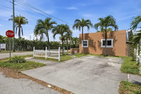 1959 Pierce Street Hollywood FL 33020