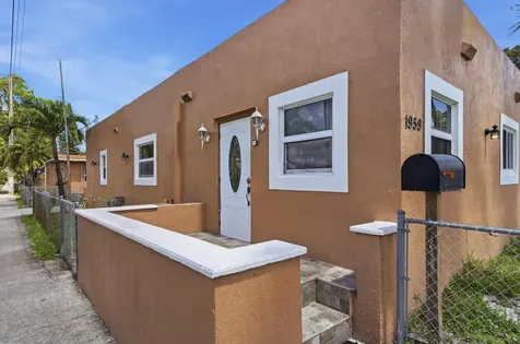 1959 Pierce Street Hollywood FL 33020