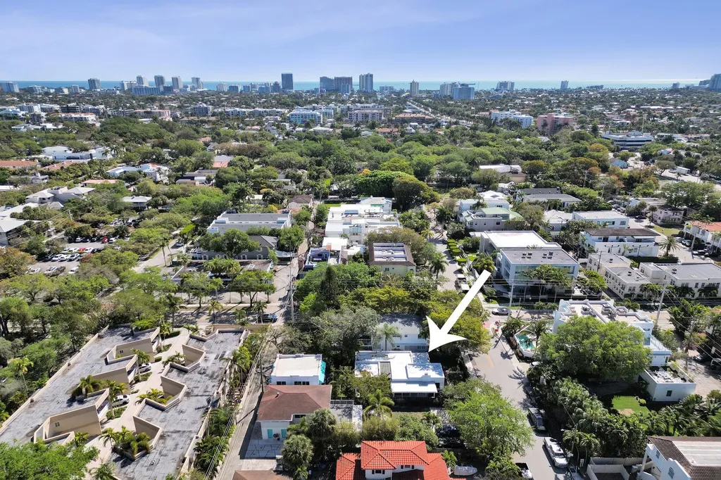 1405 SE 2nd Street Fort Lauderdale FL 33301